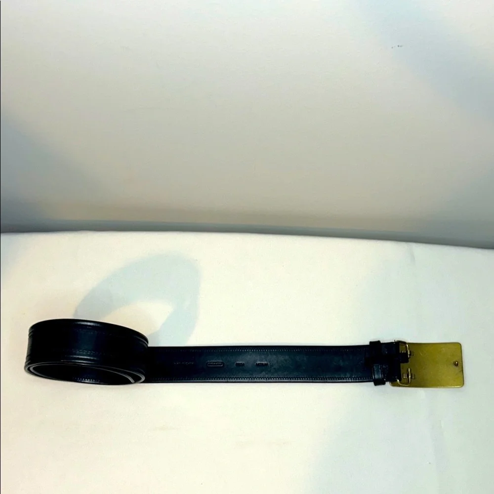 Coach Horse and Carriage Black Leather Belt with Brass Buckle Size Medium 40”L - Picture 2 of 13